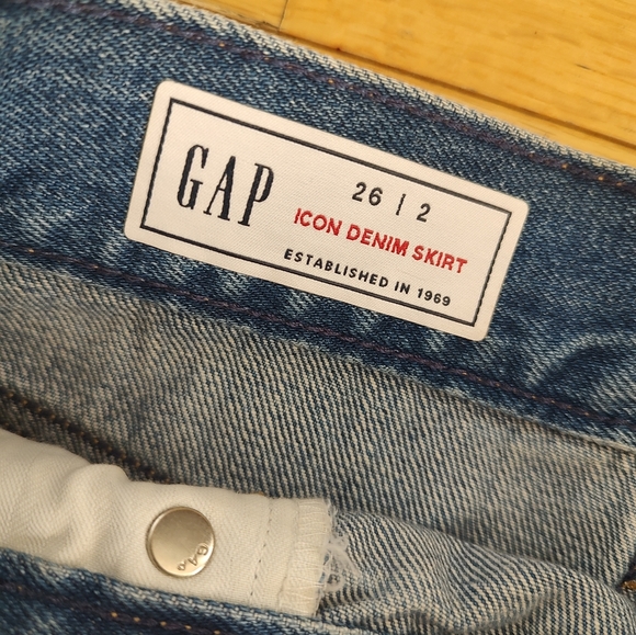 GAP sequin Icon denim mini skirt 26 2 - Picture 4 of 4